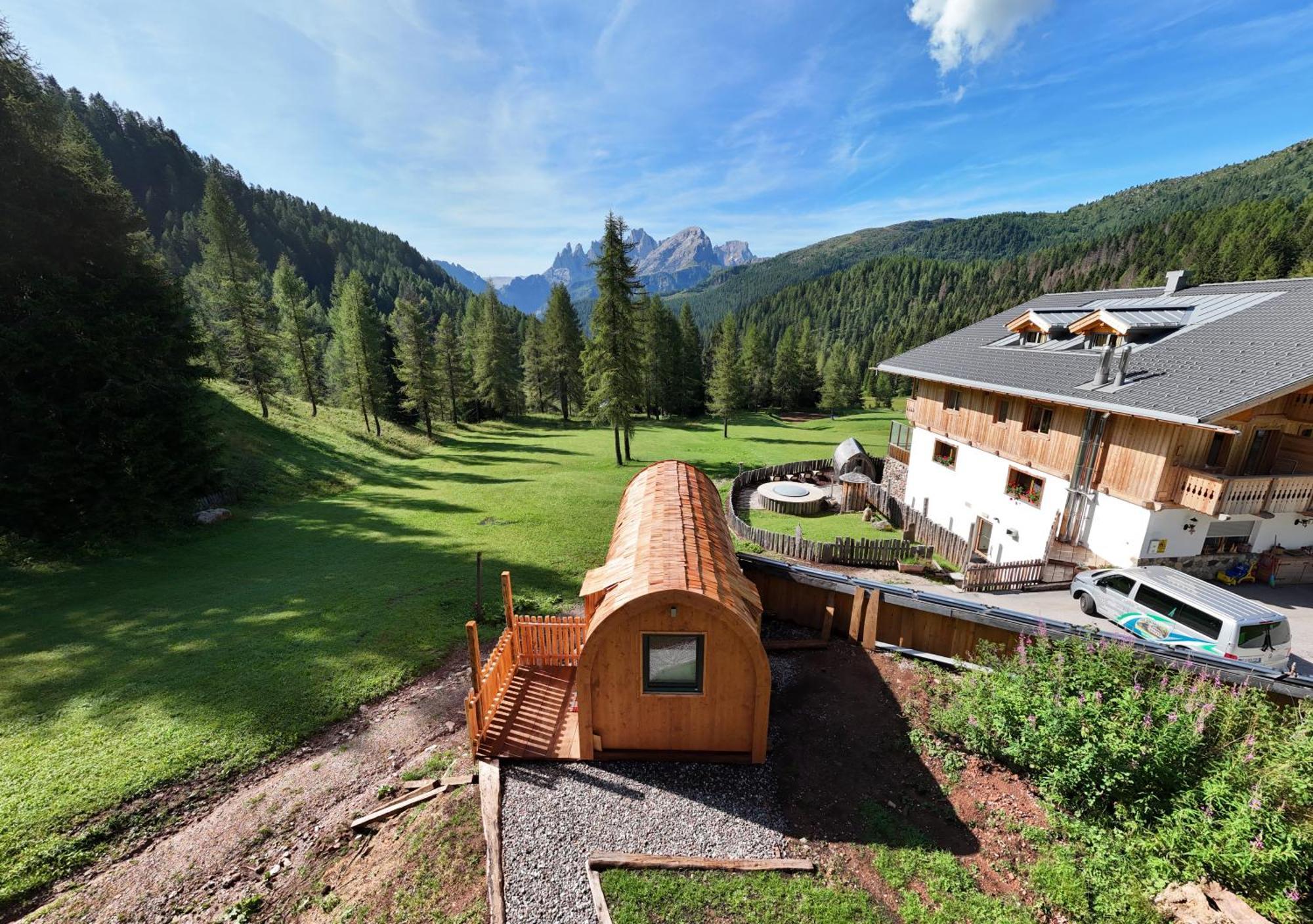 Rifugio Flora Alpina Hotel Passo San Pellegrino Bagian luar foto